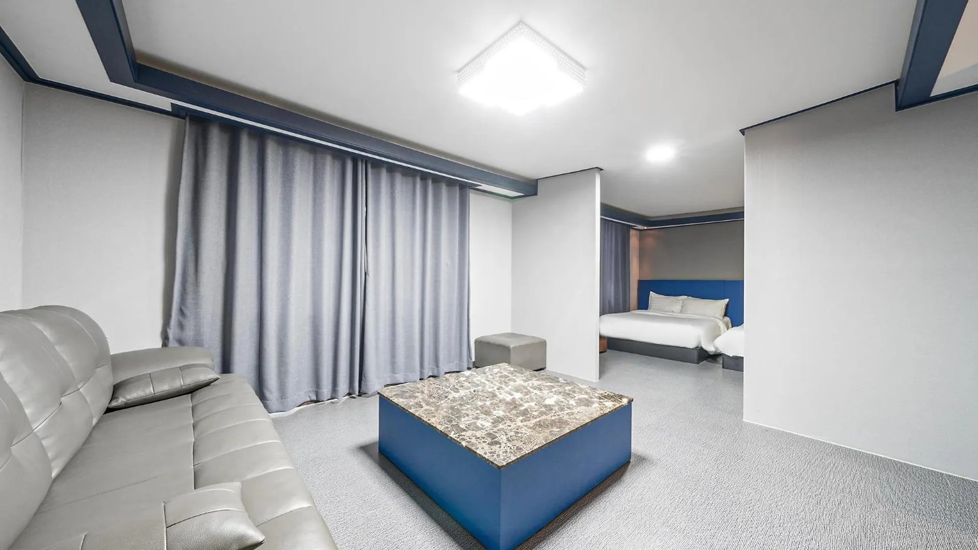 Noblesse Hotel Jeju 3*,