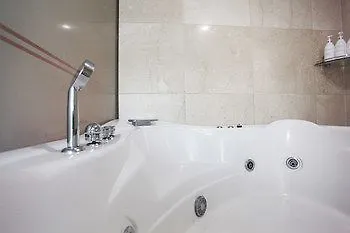 Noblesse Hotel Jeju 3*,