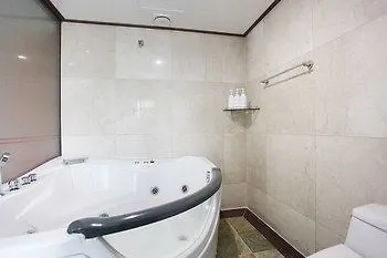 Noblesse Hotel Τζέτζου Νότια Κορέα